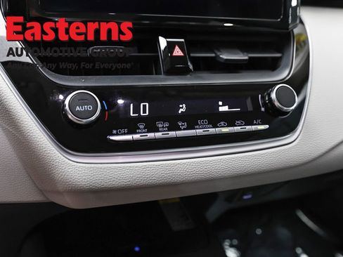 Used 2026 Toyota Corolla LE w/ LE Premium Package FWD image 20