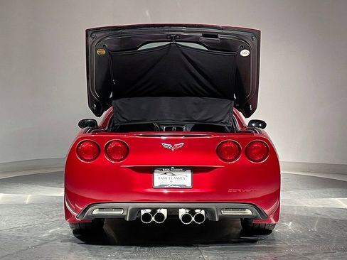 Used 2005 Chevrolet Corvette Coupe w/ Preferred Equipment Group RWD image 33