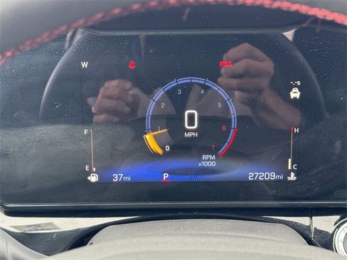 Certified 2025 Chevrolet Trax RS w/ Driver Confidence Package image 18