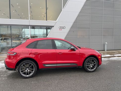 Used 2025 Porsche Macan Turbo image 21