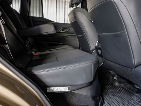 Used 2025 Lexus GX 550 image 34