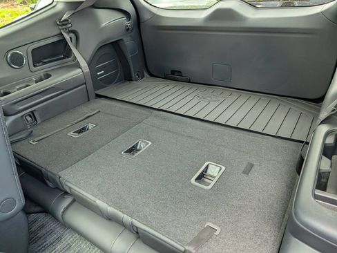 New 2026 Subaru Ascent Limited AWD/4WD image 28
