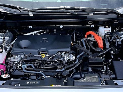 Used 2024 Toyota RAV4 XLE w/ Convenience Package image 31