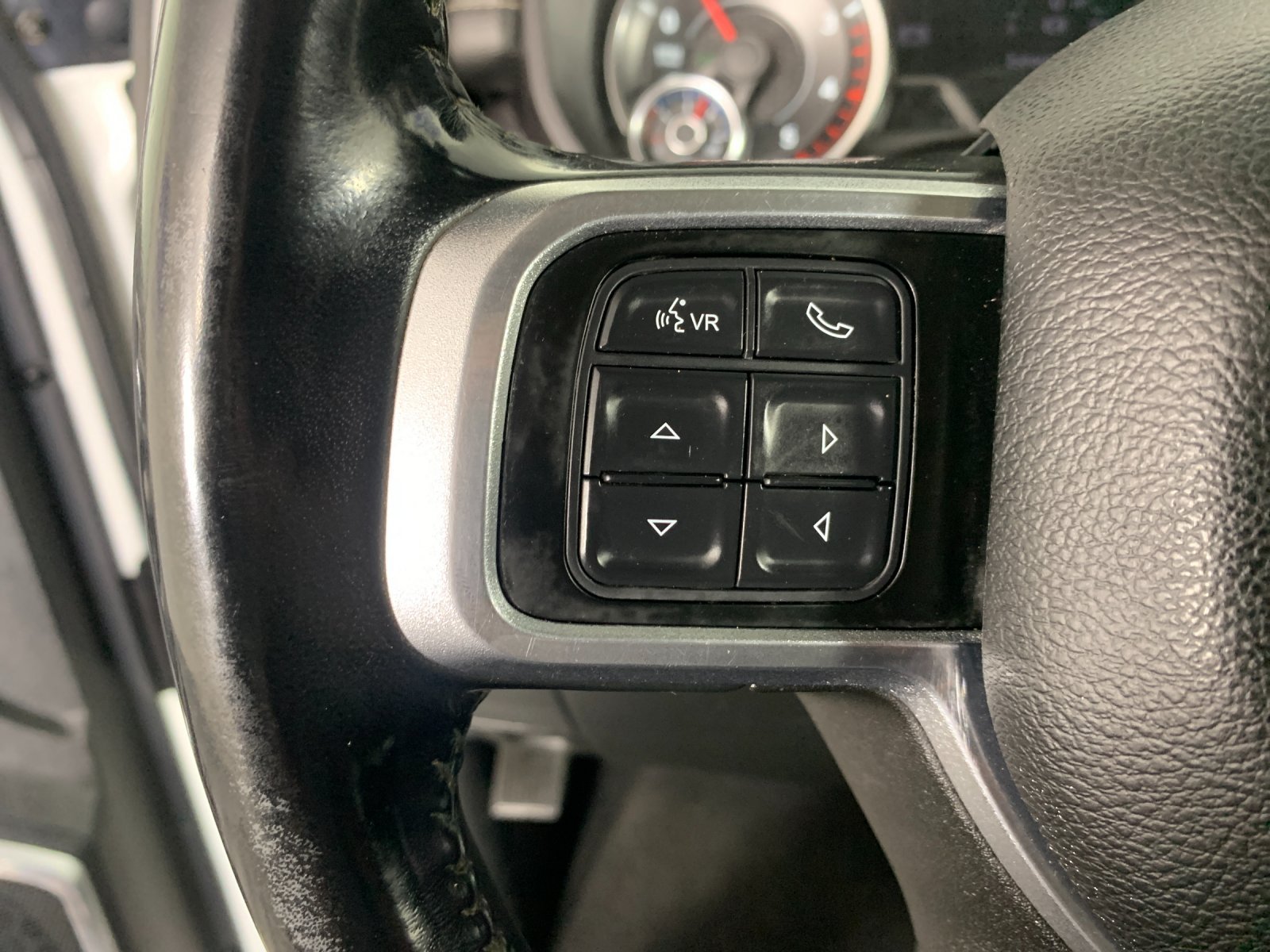 Used 2022 RAM 2500 Laramie AWD/4WD image 15