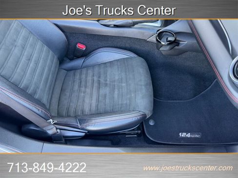 Used 2017 FIAT 124 Spider Abarth image 33