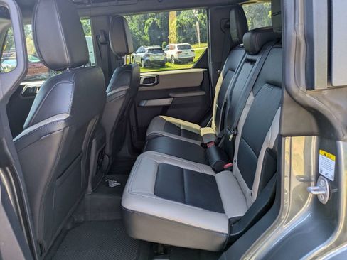 Used 2022 Ford Bronco Wildtrak AWD/4WD image 15
