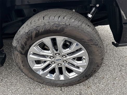 Used 2025 Ford F150 Lariat w/ Equipment Group 502A High image 20