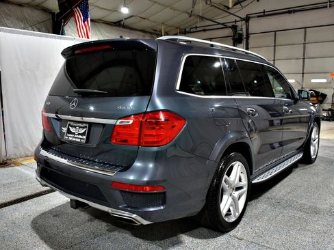 Used 2015 Mercedes-Benz GL 550 4MATIC w/ Accessory Chrome Package image 30