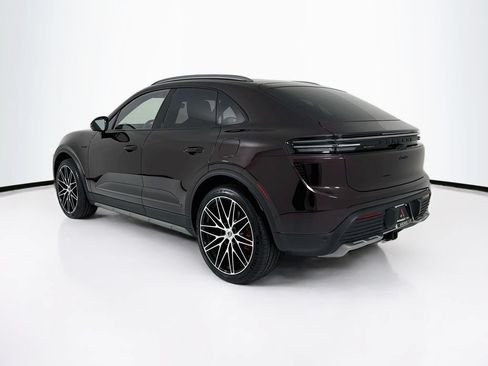Certified 2025 Porsche Macan Turbo Electric AWD/4WD image 3