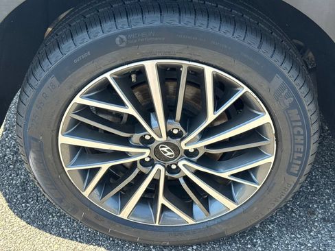 Used 2020 Hyundai Tucson Limited w/ Cargo Package FWD image 19