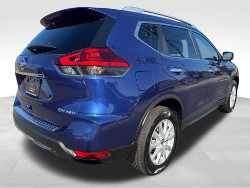 Used 2018 Nissan Rogue SV AWD/4WD image 5