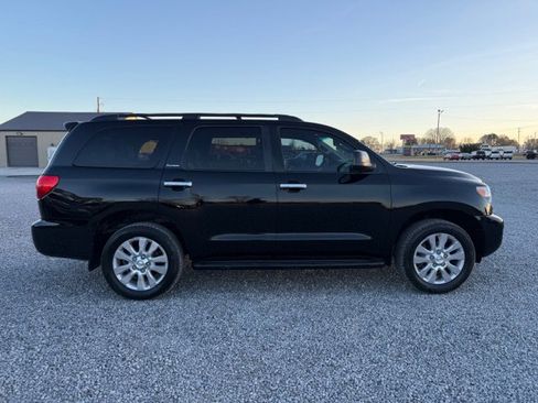Used 2017 Toyota Sequoia Platinum image 6