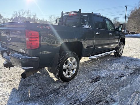 Used 2017 Chevrolet Silverado 2500 High Country w/ Duramax Plus Package image 7