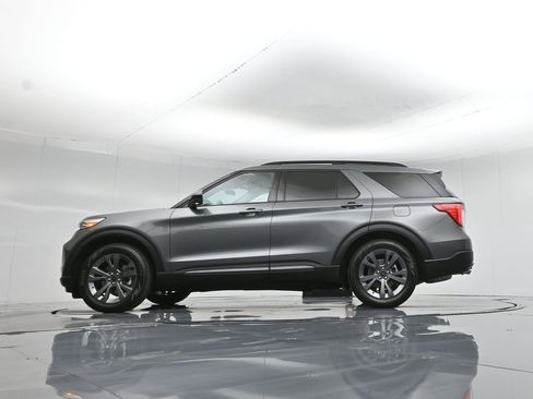 Used 2023 Ford Explorer XLT w/ Equipment Group 202A image 50