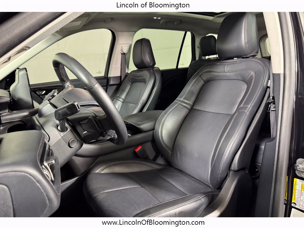Certified 2025 Lincoln Aviator Reserve AWD/4WD image 16