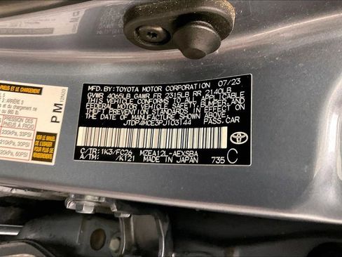 Used 2023 Toyota Corolla SE w/ SE Premium Package image 29