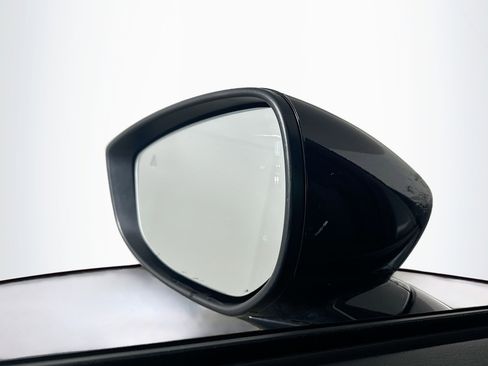 Used 2025 MAZDA CX-50 AWD 2.5 Hybrid w/ Premium Pkg image 16