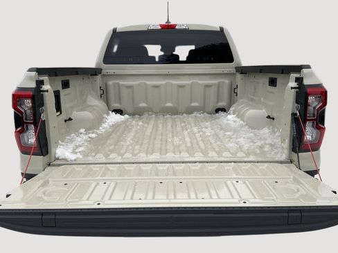 New 2025 Ford Ranger XLT image 12