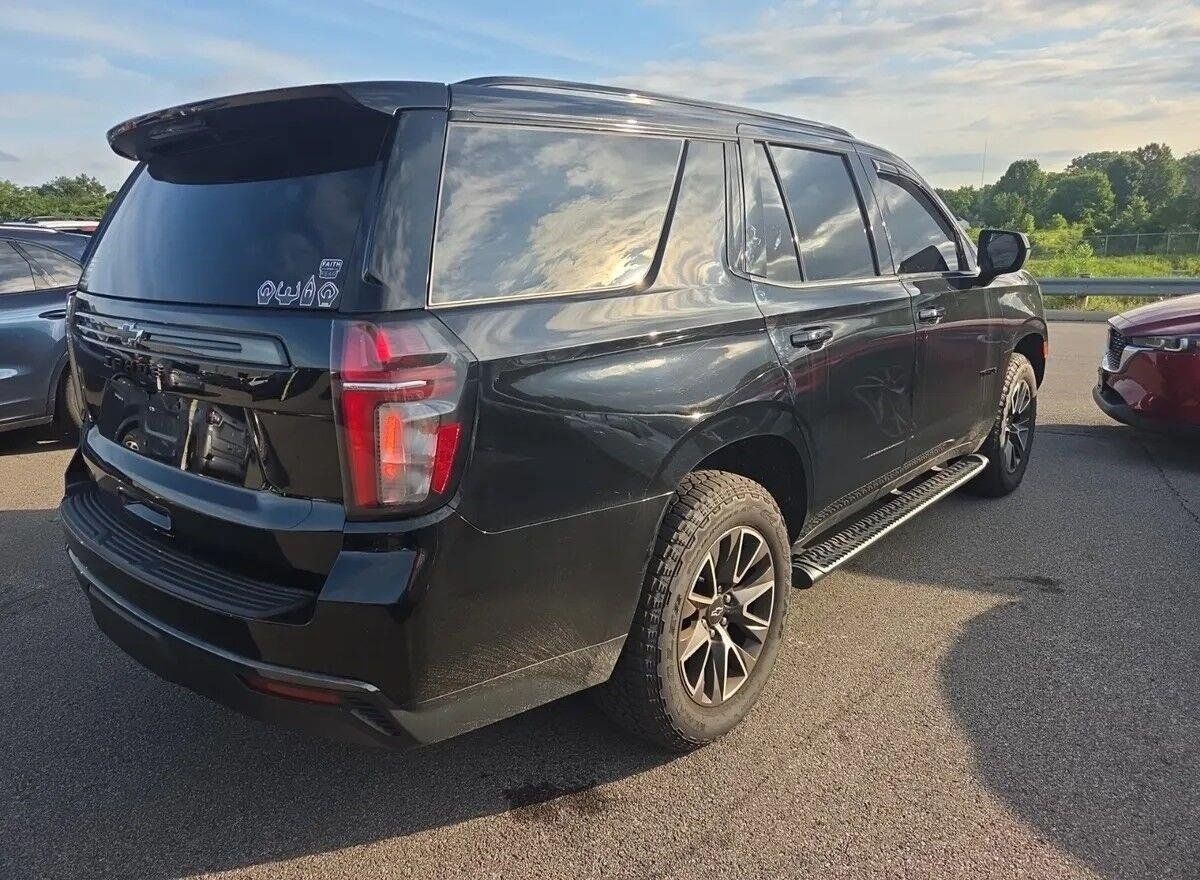 Used 2021 Chevrolet Tahoe Z71 AWD/4WD image 3