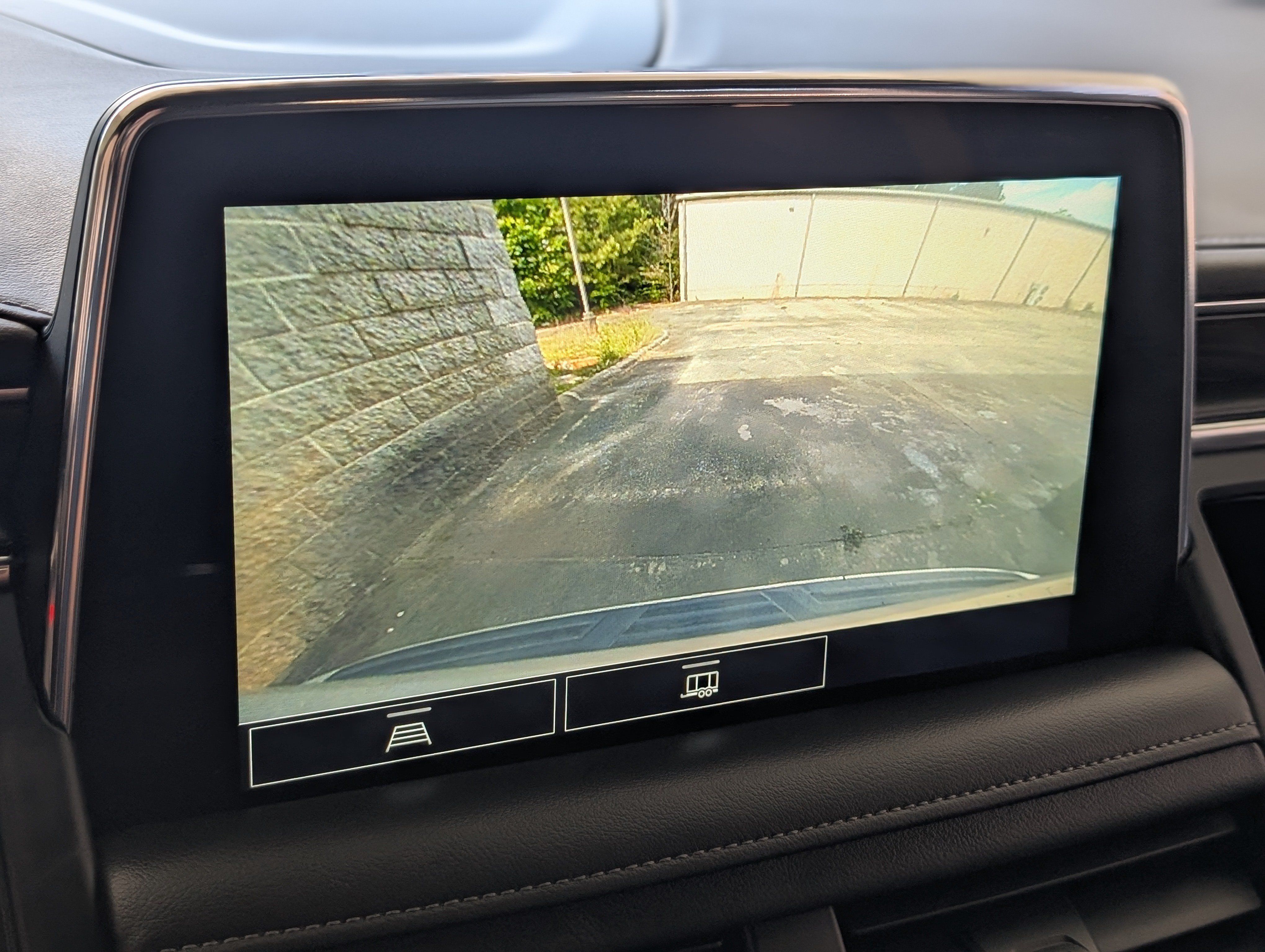 Used 2021 Chevrolet Tahoe LS AWD/4WD image 32