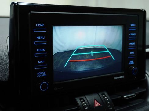 Used 2021 Toyota RAV4 XLE Premium image 27