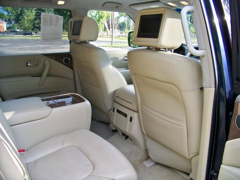 Used 2015 INFINITI QX80 4WD w/ 22" Wheel Package image 34