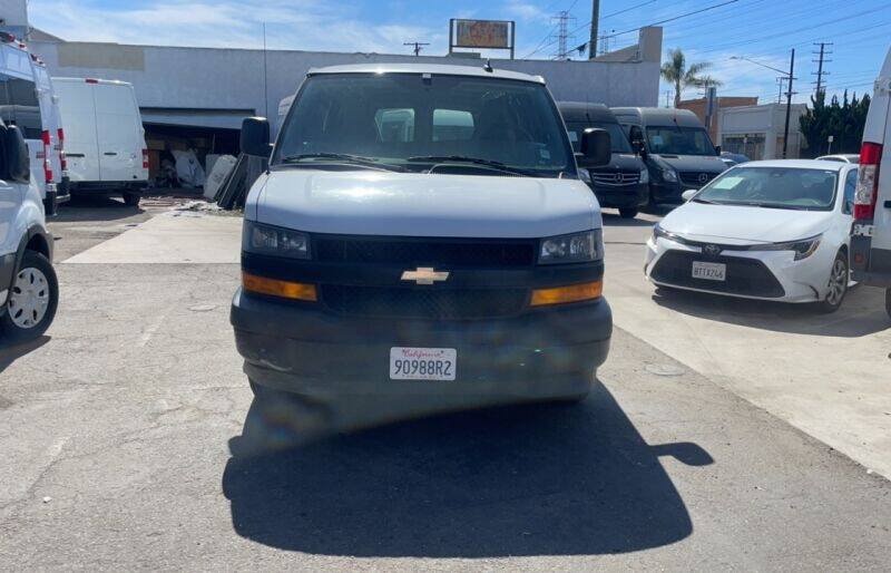 Used 2019 Chevrolet Express 2500 Extended w/ Driver Convenience Package RWD image 2