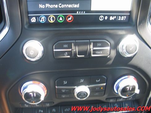 Used 2021 GMC Sierra 1500 AT4 w/ AT4 Premium Package AWD/4WD image 27