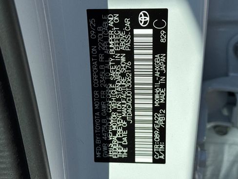 New 2026 Toyota Prius Plug-In Hybrid FWD image 27