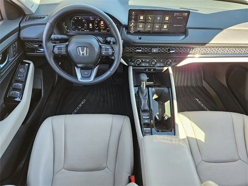 Used 2025 Honda Accord Touring image 13