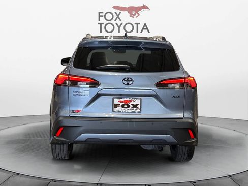 Used 2026 Toyota Corolla Cross XLE w/ Convenience Package FWD image 5