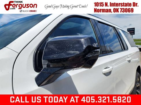 New 2026 GMC Yukon XL AT4 w/ AT4 Premium Plus Package AWD/4WD image 11