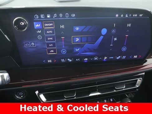 Used 2025 Chevrolet Traverse RS w/ LPO, Floor Liner Package image 4