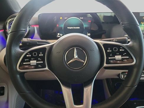 Used 2022 Mercedes-Benz CLA 250 image 21