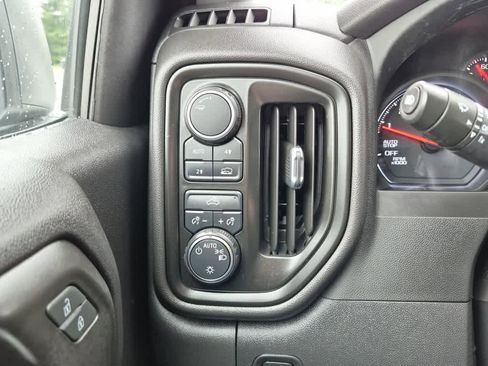 Used 2023 Chevrolet Silverado 1500 Custom AWD/4WD image 17