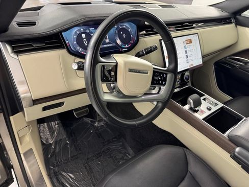 Used 2023 Land Rover Range Rover Long Wheelbase SE AWD/4WD image 13