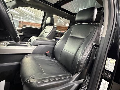 Used 2017 Ford F350 Lariat w/ Lariat Ultimate Package AWD/4WD image 28