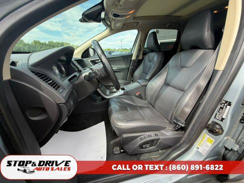 Used 2013 Volvo XC60 T6 AWD/4WD image 14