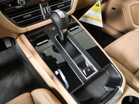 New 2026 Porsche Macan AWD/4WD image 19