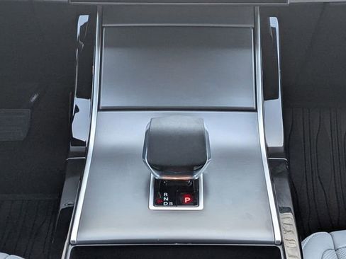 Used 2026 Land Rover Range Rover Evoque S image 17