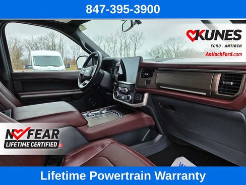 Used 2024 Ford Expedition Limited image 35