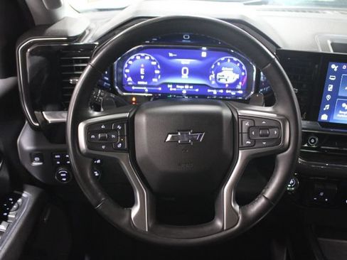 Used 2023 Chevrolet Silverado 1500 LT Trail Boss w/ Convenience Package II AWD/4WD image 35