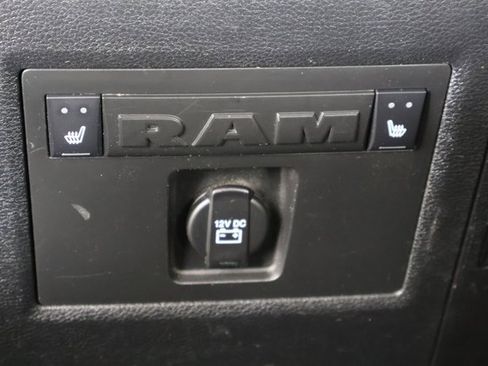 Used 2018 RAM 1500 Laramie image 20
