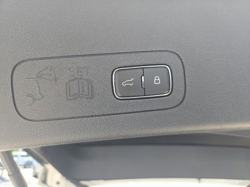 Used 2025 Lincoln Aviator Black Label AWD/4WD image 22