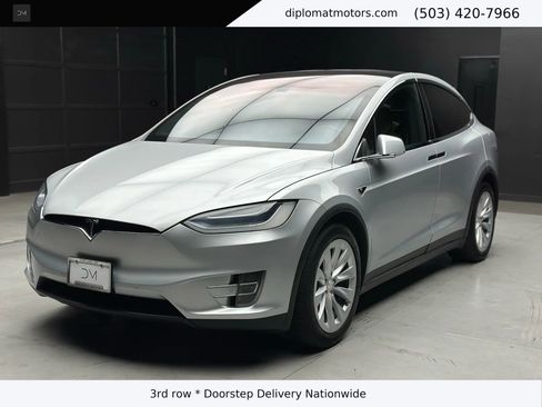 Used 2017 Tesla Model X 75D image 1