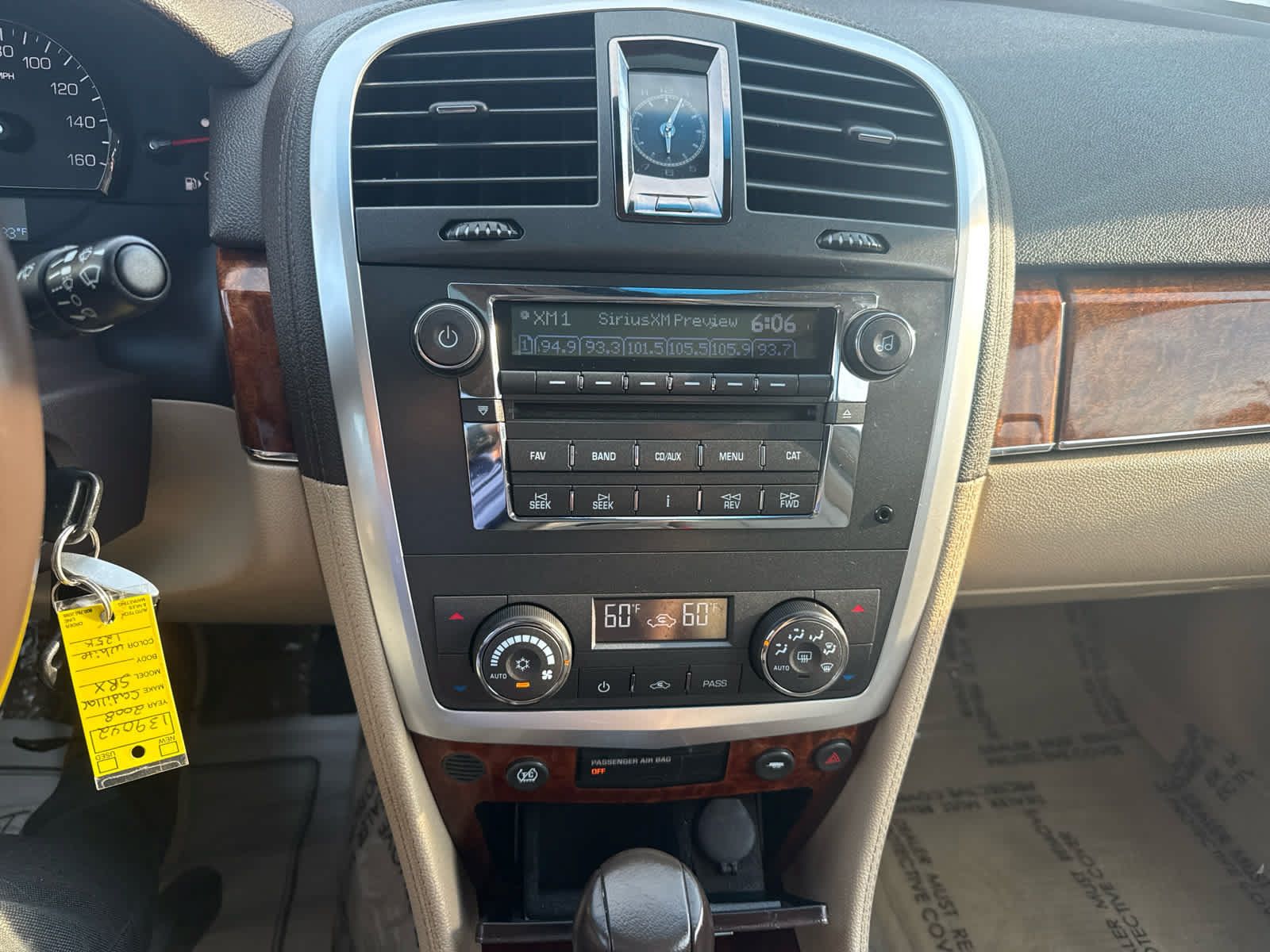 Used 2008 Cadillac SRX RWD image 21