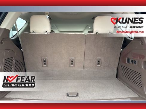 Used 2021 GMC Yukon Denali w/ Denali Premium Package image 45