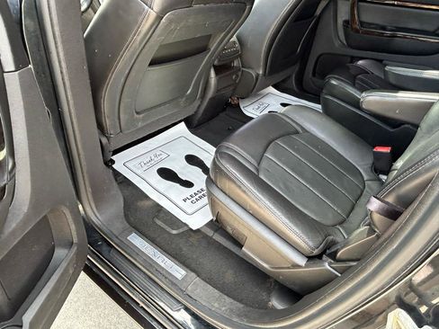 Used 2013 GMC Acadia Denali FWD image 9