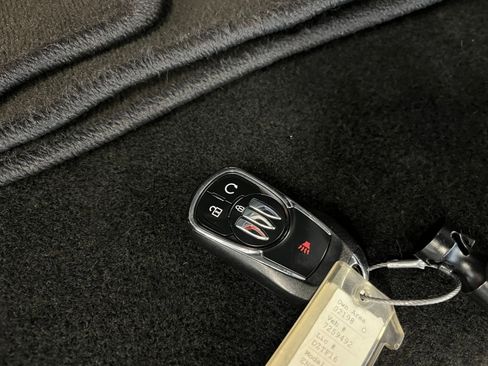 Used 2025 Buick Encore GX Preferred image 25