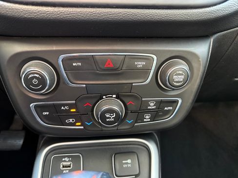 Used 2021 Jeep Compass Latitude w/ Convenience Group image 22